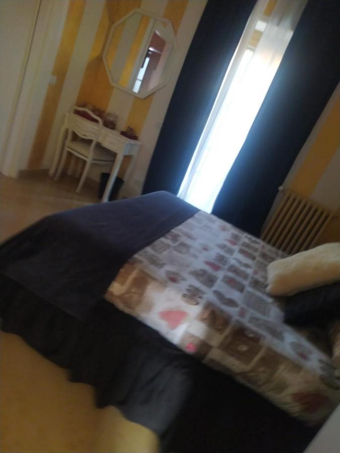 Fiumicinoa57 Bed and Breakfast Buitenkant foto