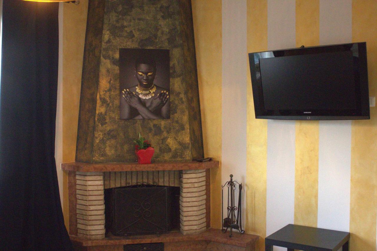Fiumicinoa57 Bed and Breakfast Buitenkant foto