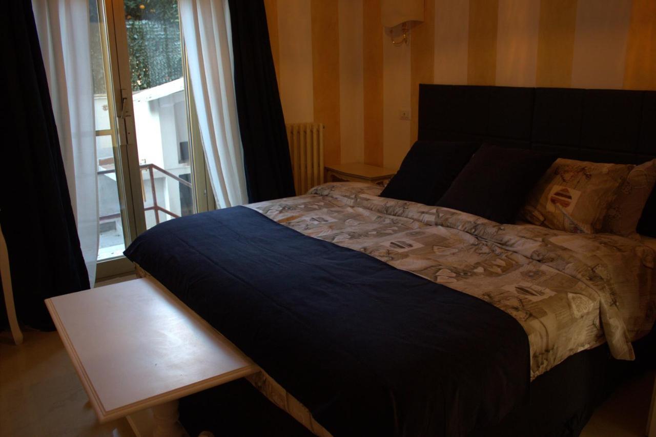 Fiumicinoa57 Bed and Breakfast Buitenkant foto
